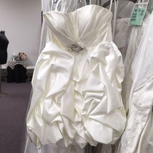 Dere Kiang Short Bridal with pickups Ivory size 10